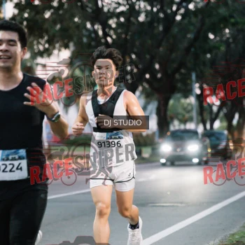 Runner Photo 422447