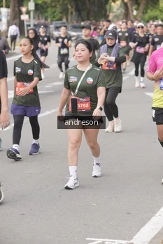 Runner Photo 4224476
