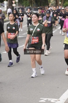 Runner Photo 4224481