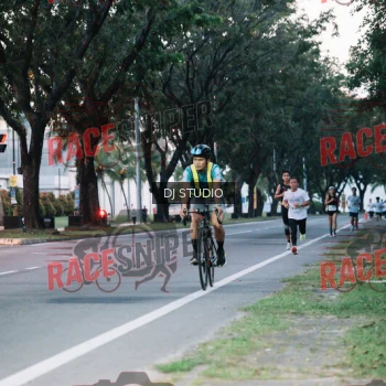 Runner Photo 422450