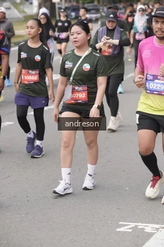 Runner Photo 4224512