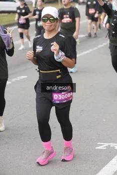Runner Photo 4224543