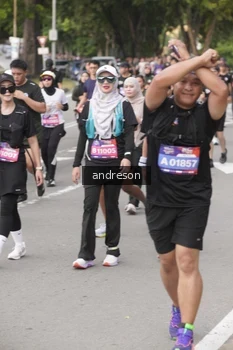Runner Photo 4224668