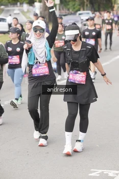 Runner Photo 4224745