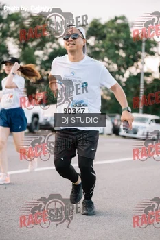 Runner Photo 422476