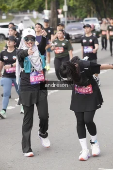 Runner Photo 4224863