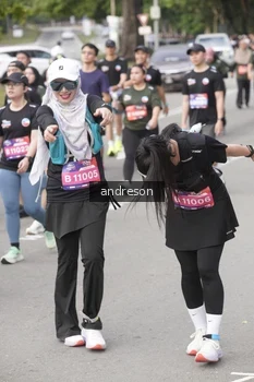 Runner Photo 4224895