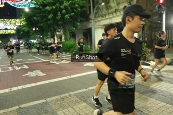 Runner Photo 4225316