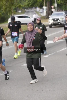 Runner Photo 4225420