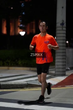 Runner Photo 4226018