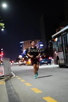 Runner Photo 4226045