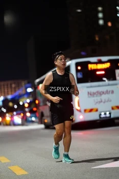 Runner Photo 4226053