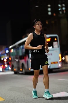 Runner Photo 4226057