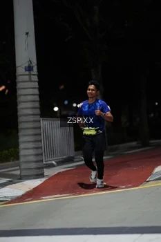 Runner Photo 4226060