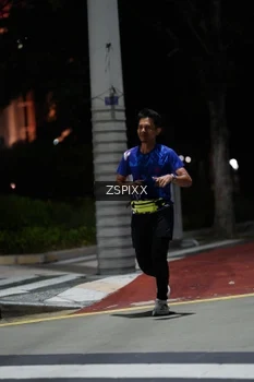 Runner Photo 4226066