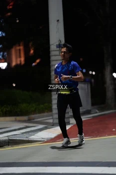Runner Photo 4226067