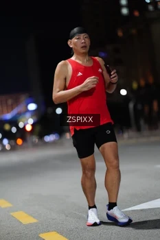 Runner Photo 4226083