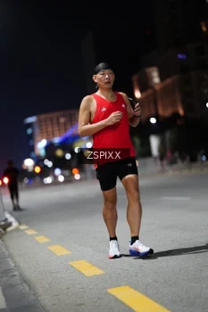 Runner Photo 4226086