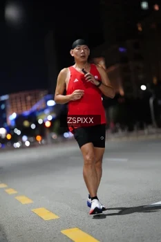 Runner Photo 4226088