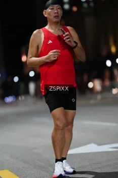 Runner Photo 4226090