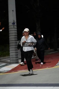 Runner Photo 4226133