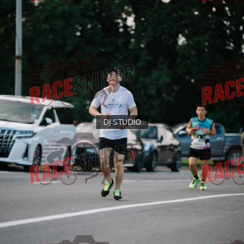 Runner Photo 422709