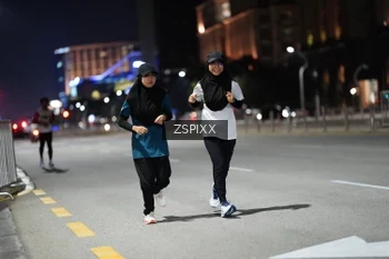 Runner Photo 4227575