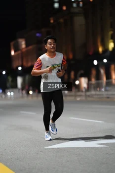 Runner Photo 4227590
