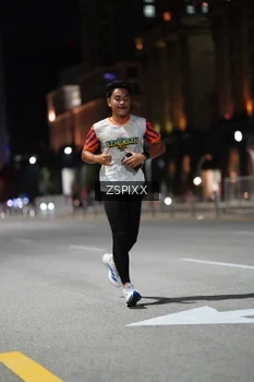 Runner Photo 4227594