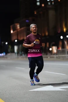 Runner Photo 4227658