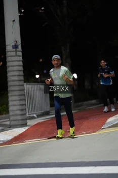 Runner Photo 4227667