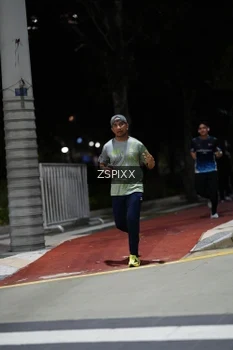 Runner Photo 4227670