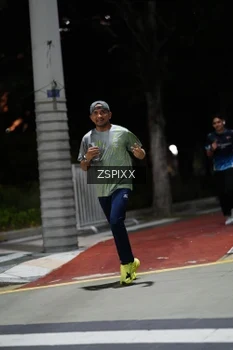 Runner Photo 4227672