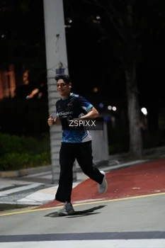 Runner Photo 4227677