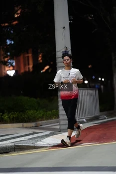 Runner Photo 4227706