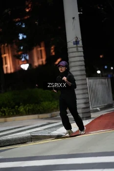 Runner Photo 4227715