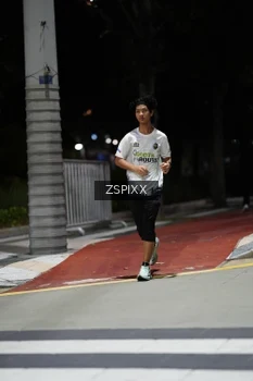 Runner Photo 4227767