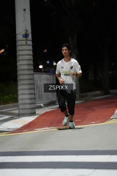 Runner Photo 4227769
