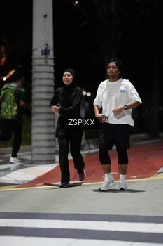 Runner Photo 4227777