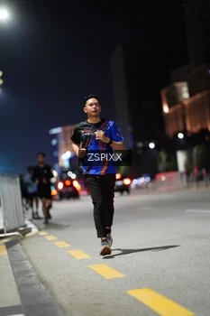 Runner Photo 4227787