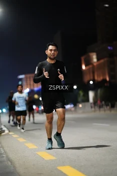 Runner Photo 4227811