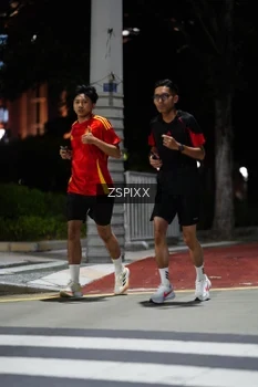 Runner Photo 4227837