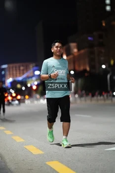 Runner Photo 4228054