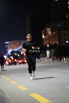 Runner Photo 4228069