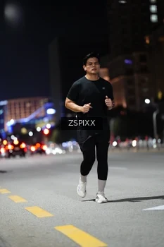 Runner Photo 4228076