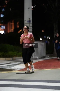 Runner Photo 4228088