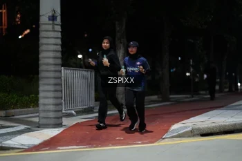 Runner Photo 4228114