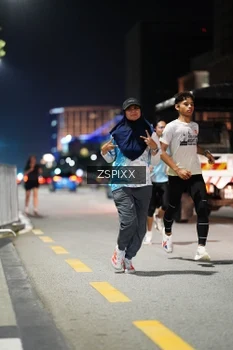 Runner Photo 4228128