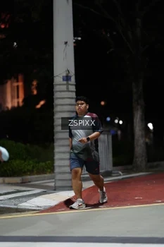 Runner Photo 4228153