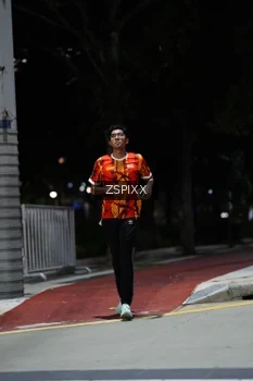 Runner Photo 4228199